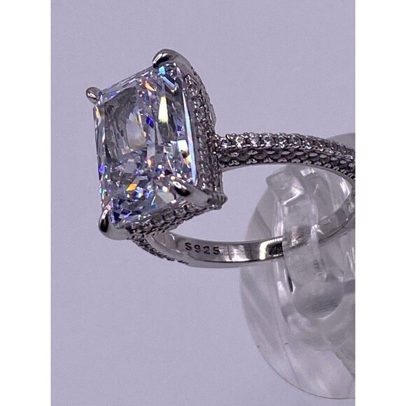 7.0ct Radiant Cut Engagement Ring, Simulated Diamond 925 Sterling Size 8.5 - Picture 9 of 12